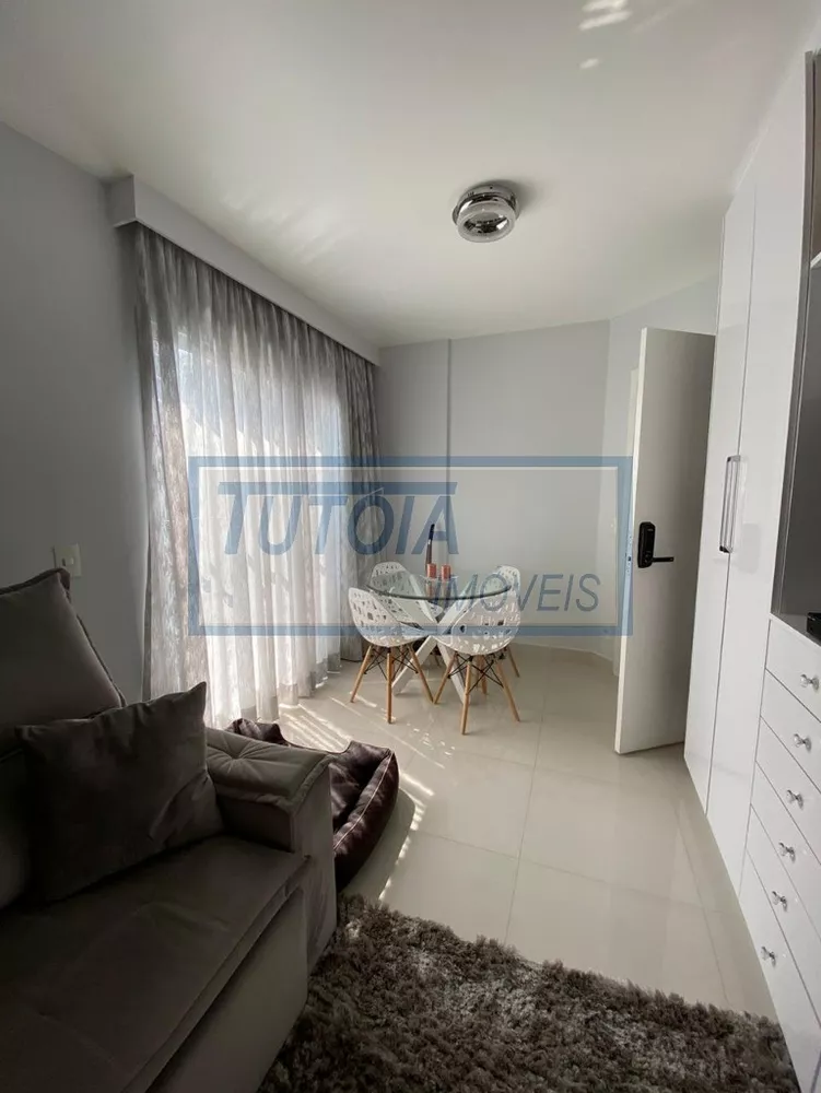 Apartamento à venda com 1 quarto, 42m² - Foto 7