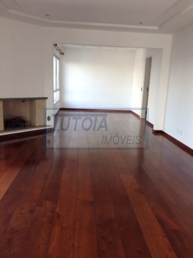 Apartamento para alugar com 4 quartos, 208m² - Foto 1