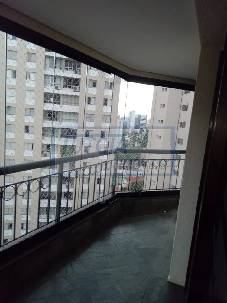 Apartamento à venda com 3 quartos, 132m² - Foto 2