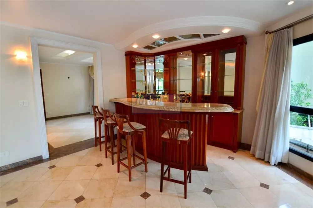 Apartamento, 4 quartos, 200 m² - Foto 1