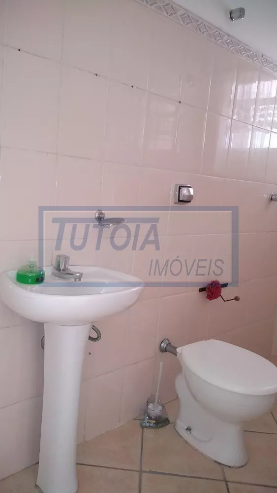 Casa, 3 quartos, 216 m² - Foto 3