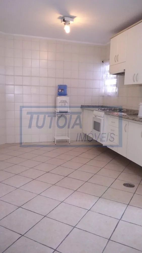 Casa, 3 quartos, 216 m² - Foto 1