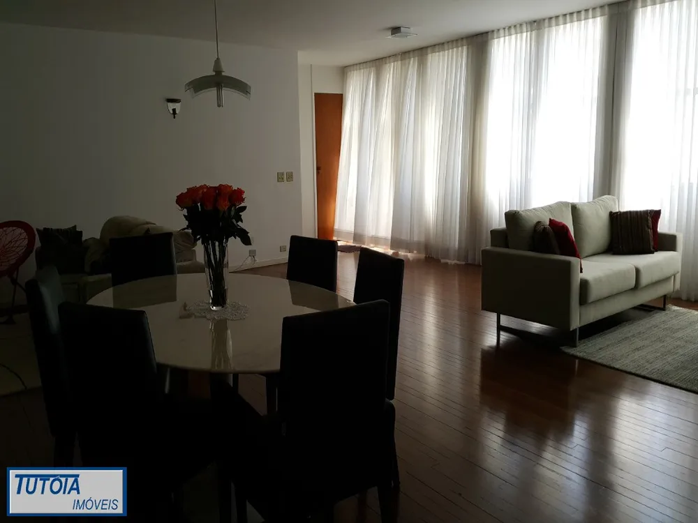 Apartamento, 3 quartos, 226 m² - Foto 1