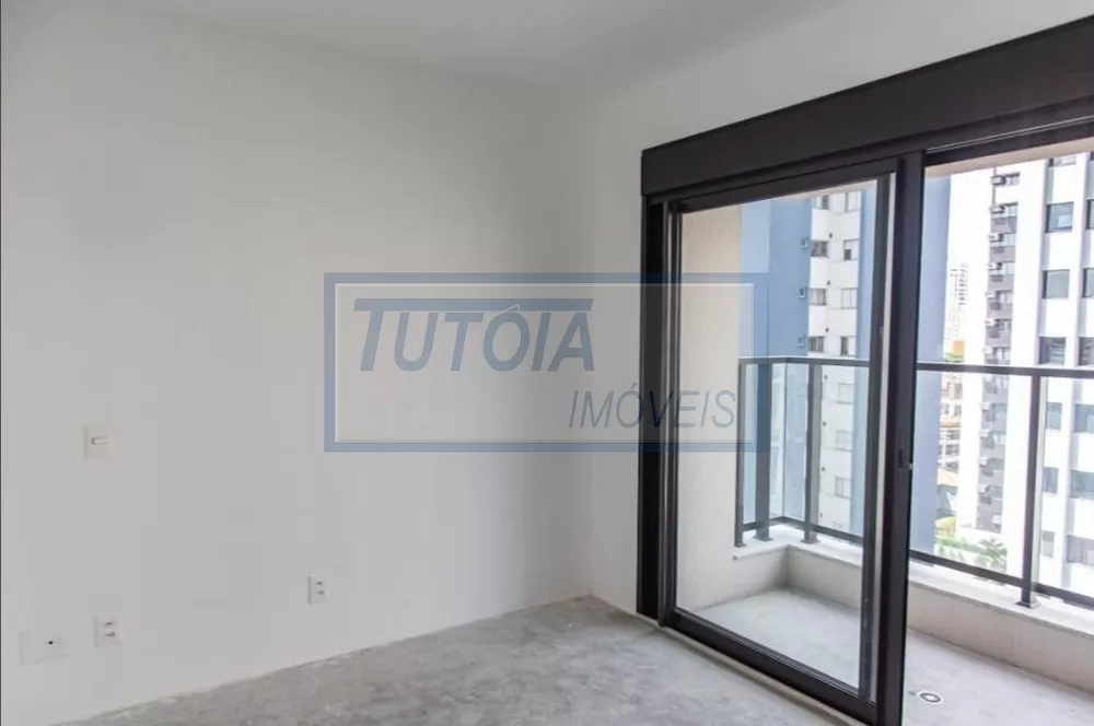 Apartamento à venda com 4 quartos, 145m² - Foto 1