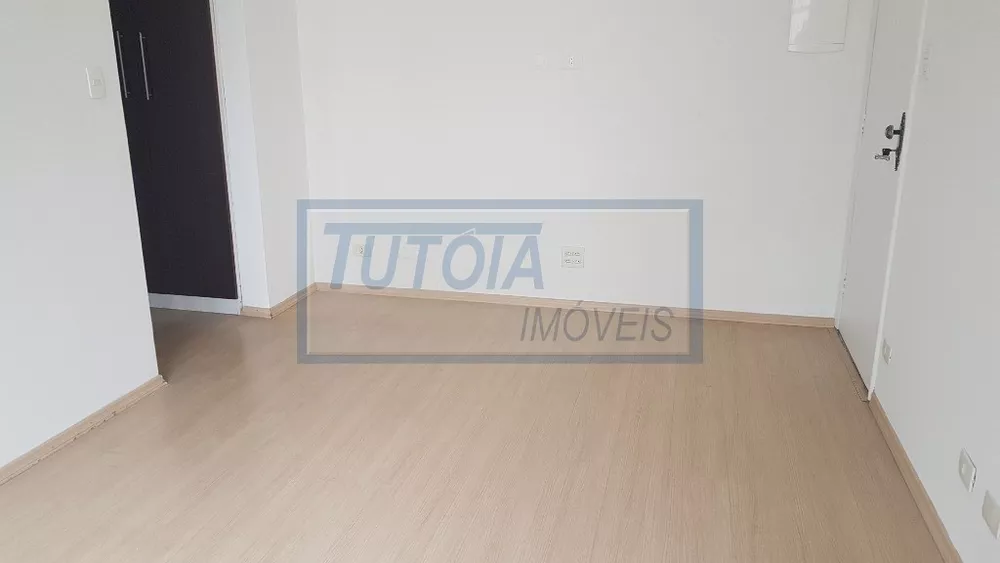 Apartamento para alugar com 1 quarto, 50m² - Foto 2