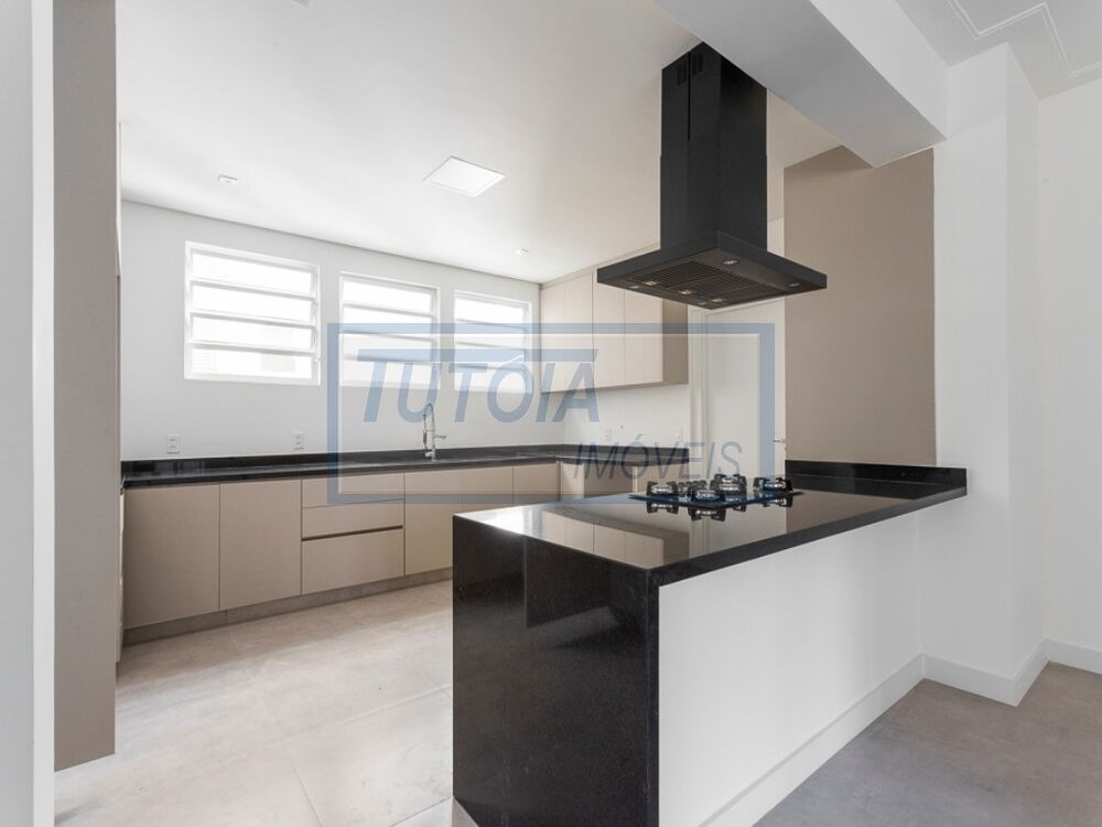 Apartamento, 3 quartos, 209 m² - Foto 2