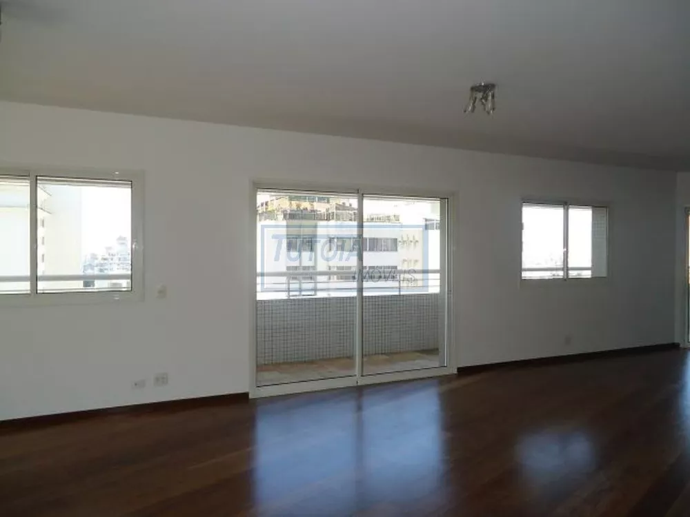 Apartamento para alugar com 4 quartos, 265m² - Foto 1