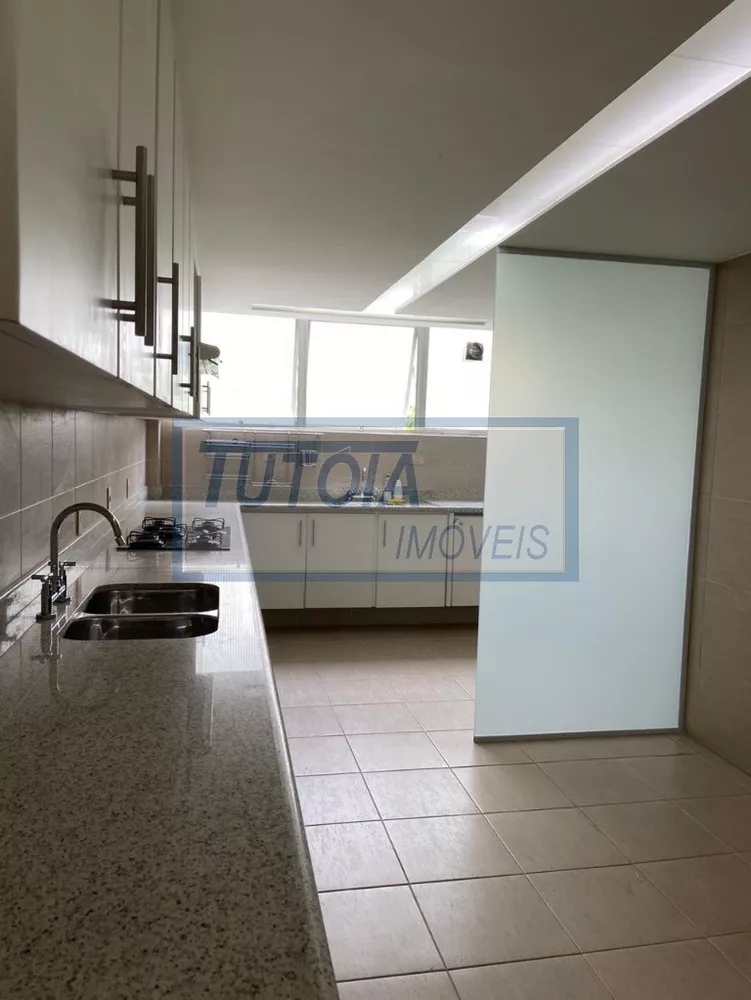 Apartamento, 3 quartos, 188 m² - Foto 1