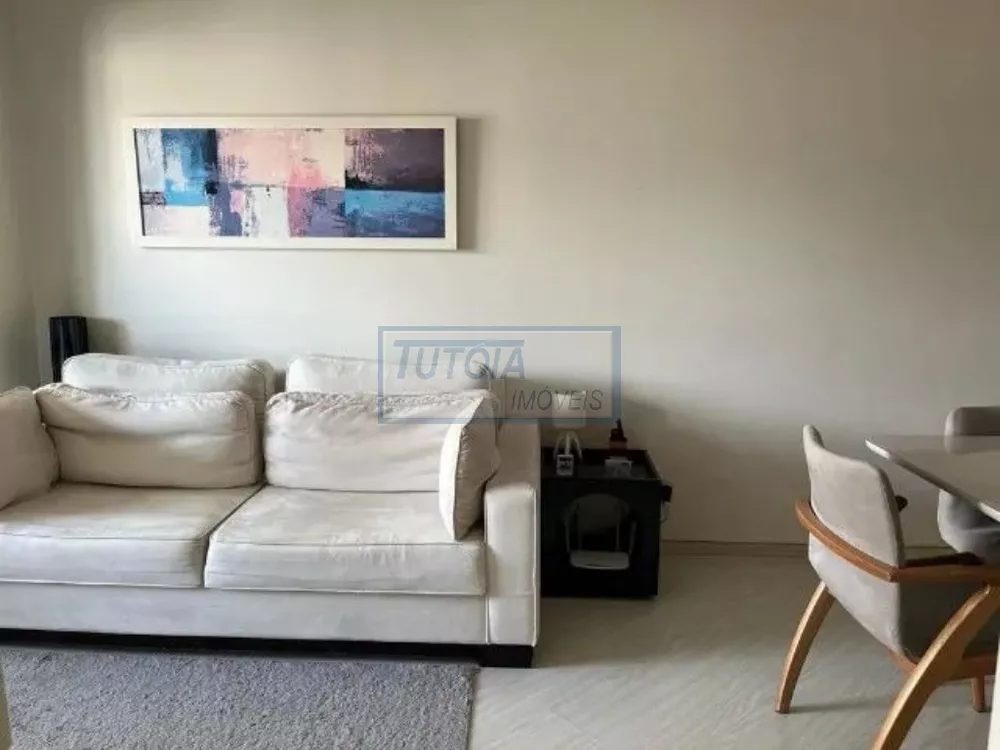 Apartamento à venda com 2 quartos, 61m² - Foto 4