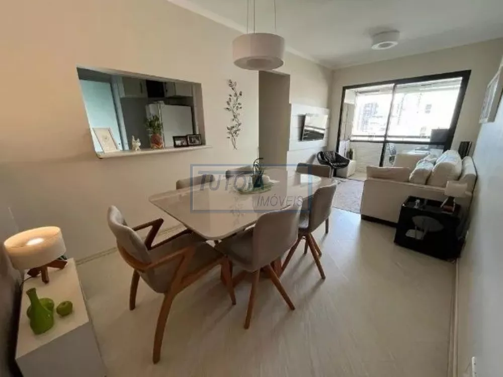 Apartamento à venda com 2 quartos, 61m² - Foto 1