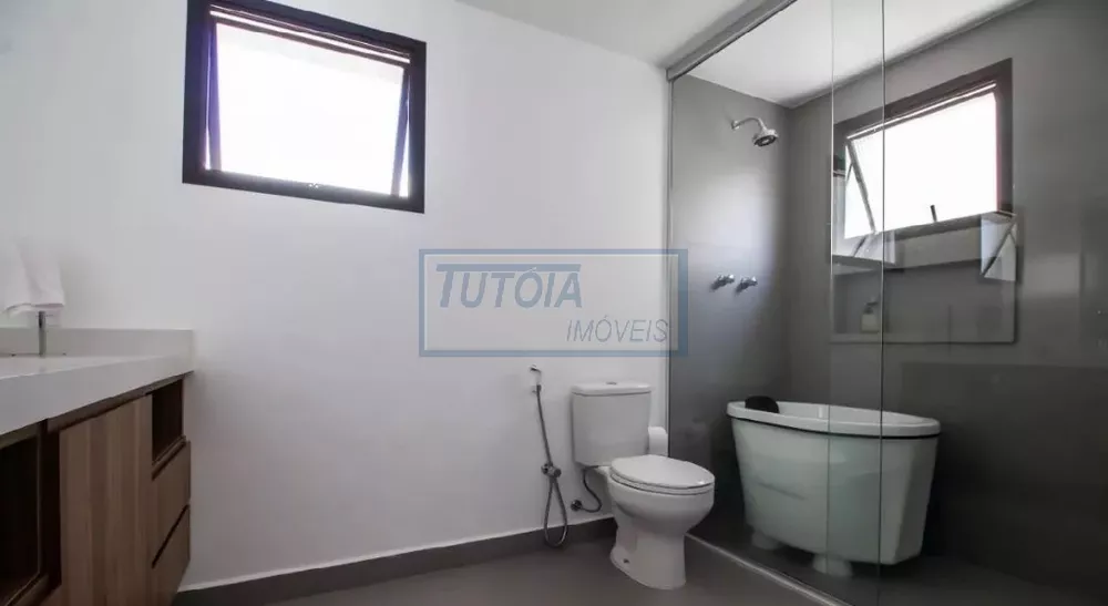 Apartamento para alugar com 3 quartos, 170m² - Foto 9