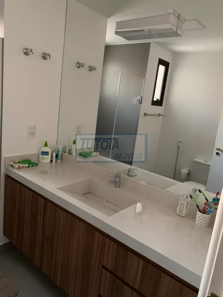 Apartamento para alugar com 3 quartos, 170m² - Foto 12