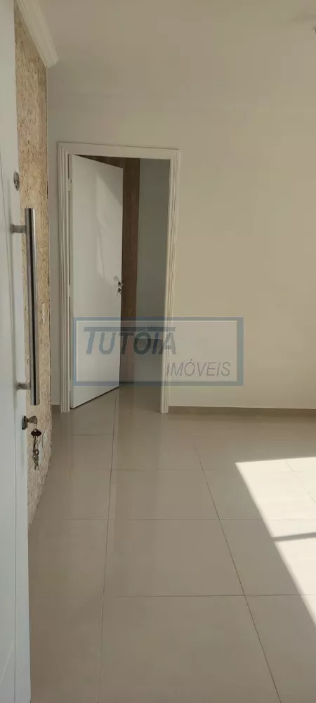 Apartamento à venda com 1 quarto, 40m² - Foto 2