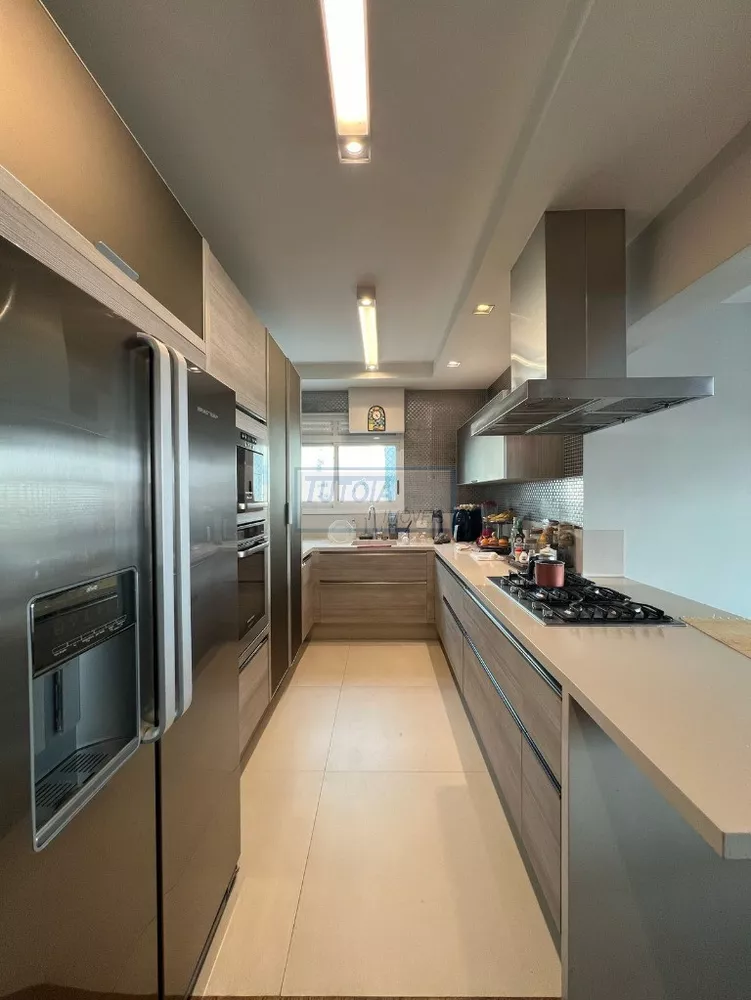 Apartamento, 3 quartos, 223 m² - Foto 3