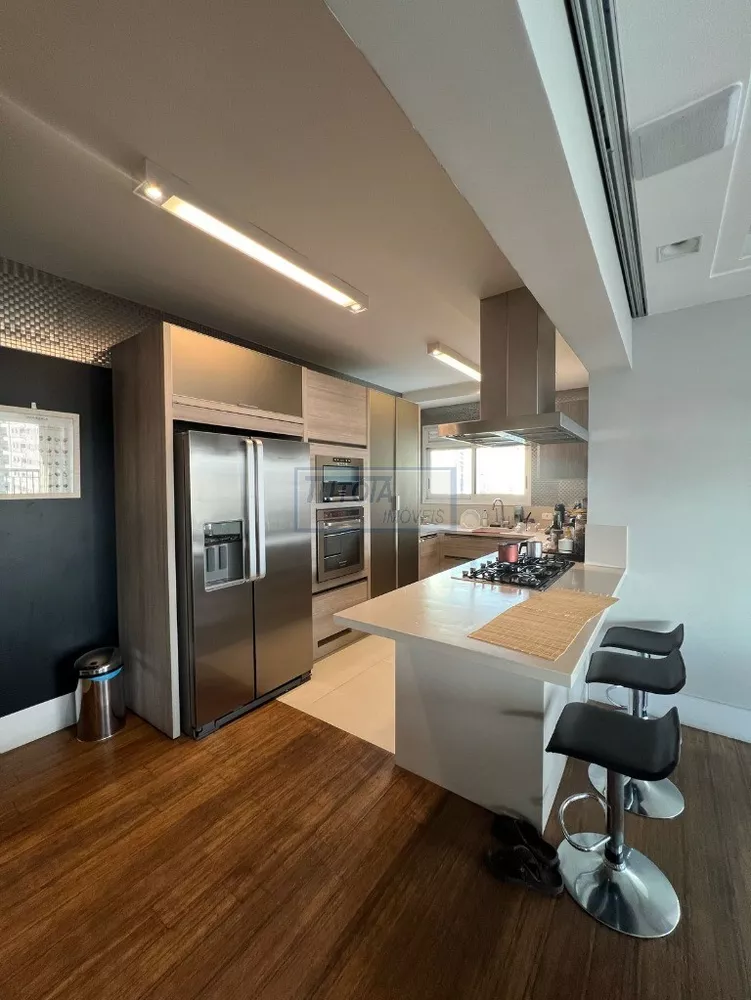 Apartamento, 3 quartos, 223 m² - Foto 2