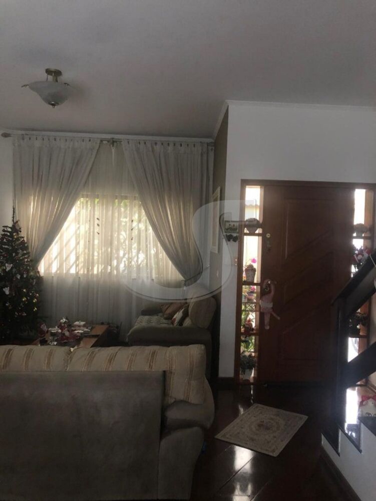 Casa, 3 quartos, 216 m² - Foto 2