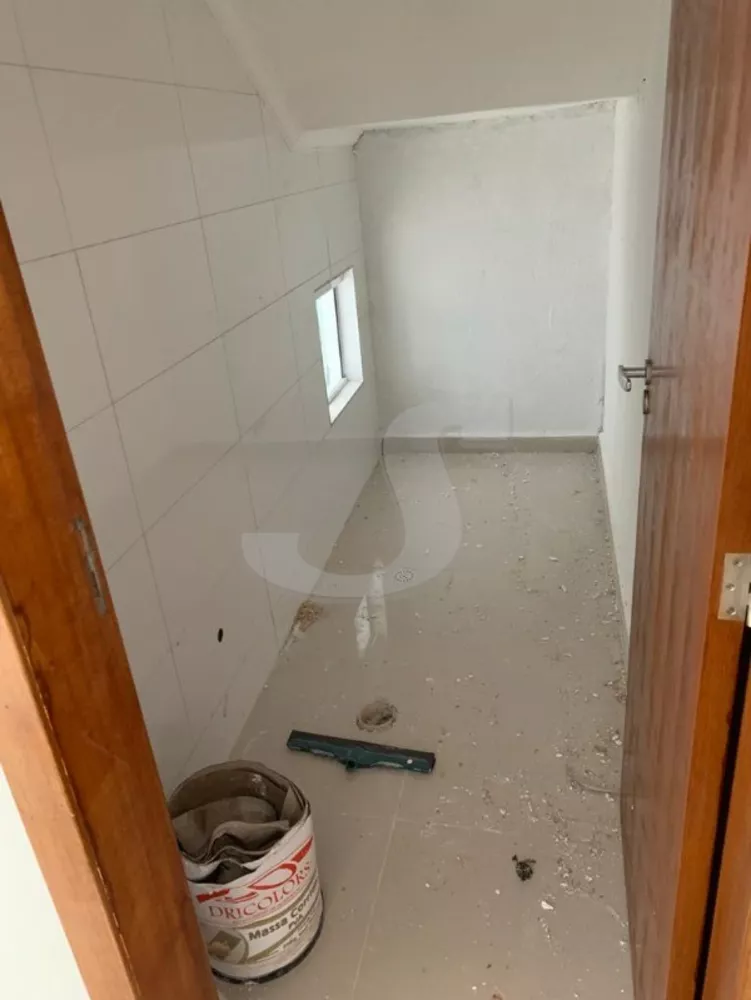 Casa à venda e aluguel com 3 quartos, 240m² - Foto 5