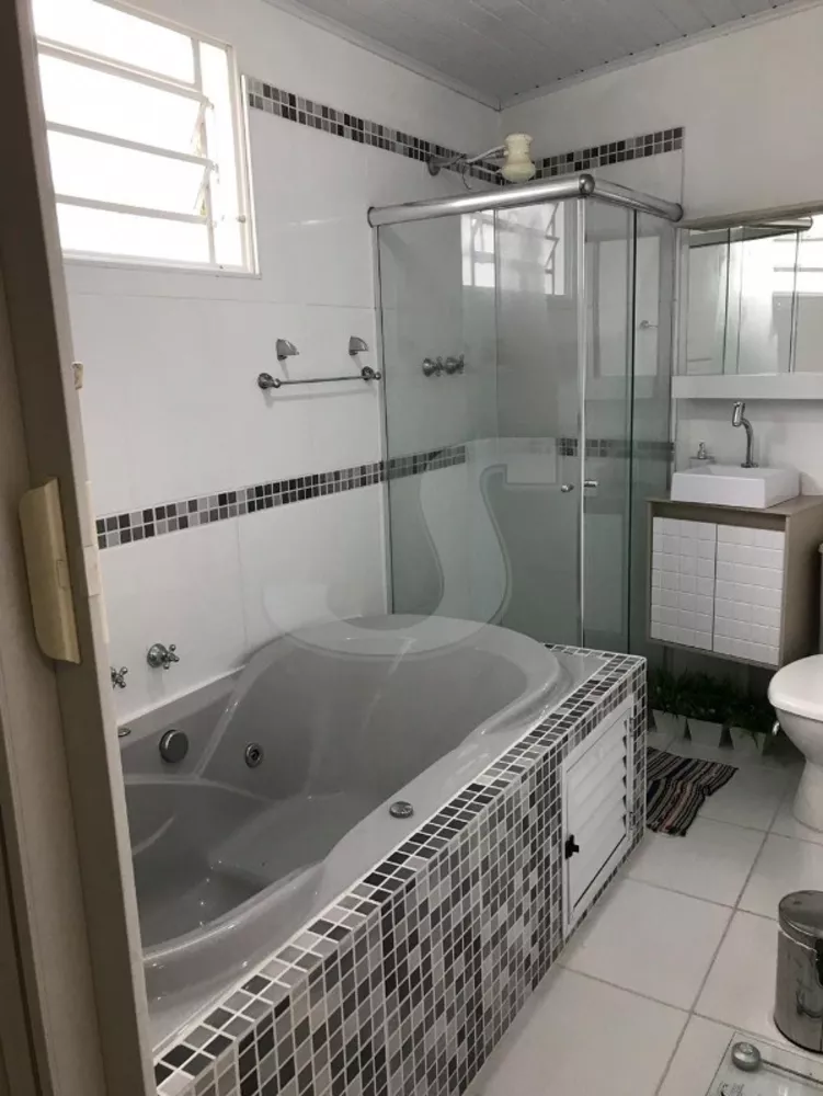 Chácara à venda com 4 quartos, 1267m² - Foto 3