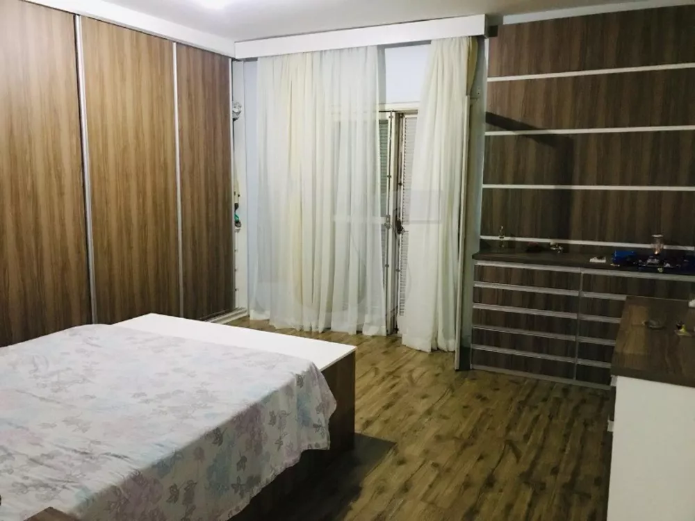 Casa à venda com 4 quartos, 250m² - Foto 6