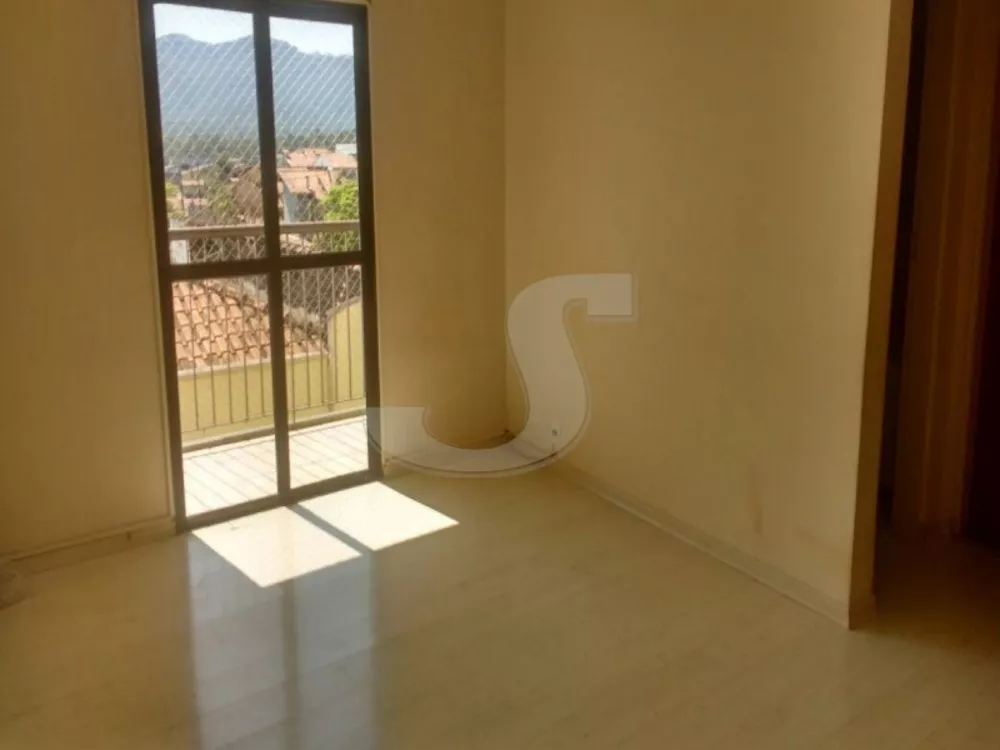 Apartamento à venda com 2 quartos, 68m² - Foto 1