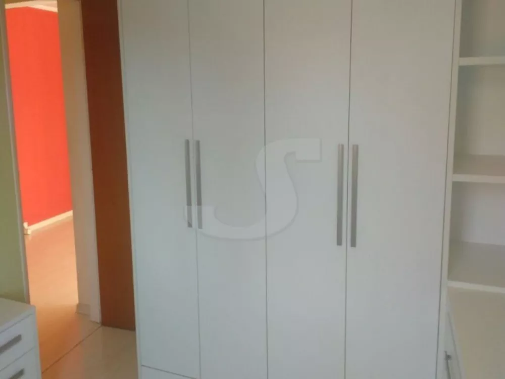 Apartamento à venda com 2 quartos, 68m² - Foto 2