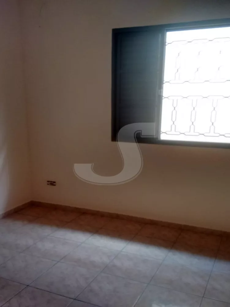 Casa à venda com 2 quartos, 125m² - Foto 1