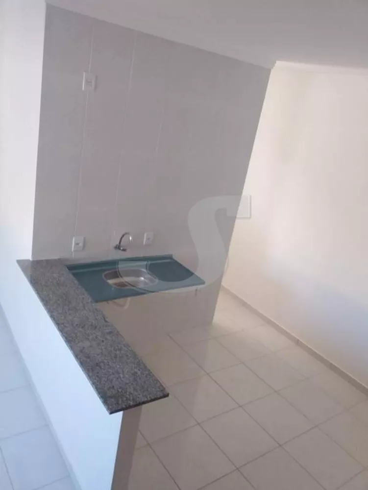 Casa à venda com 2 quartos, 49m² - Foto 8