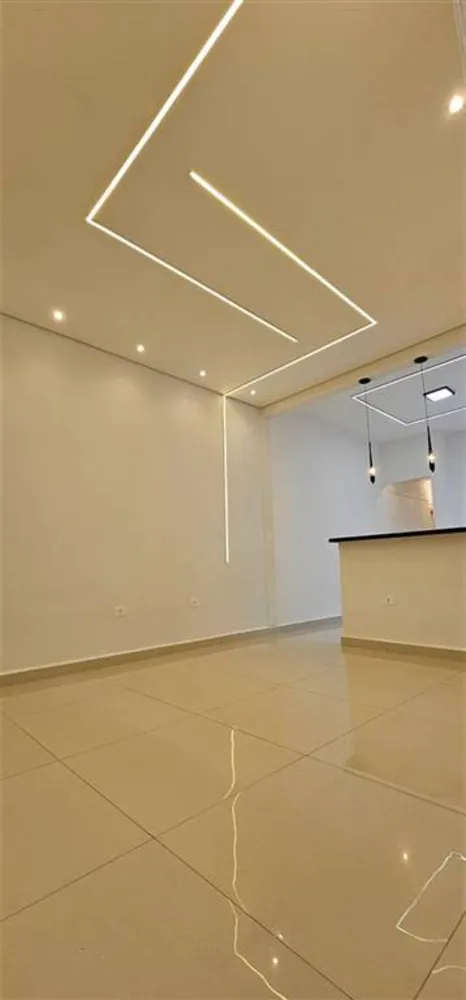Casa, 3 quartos, 88 m² - Foto 1