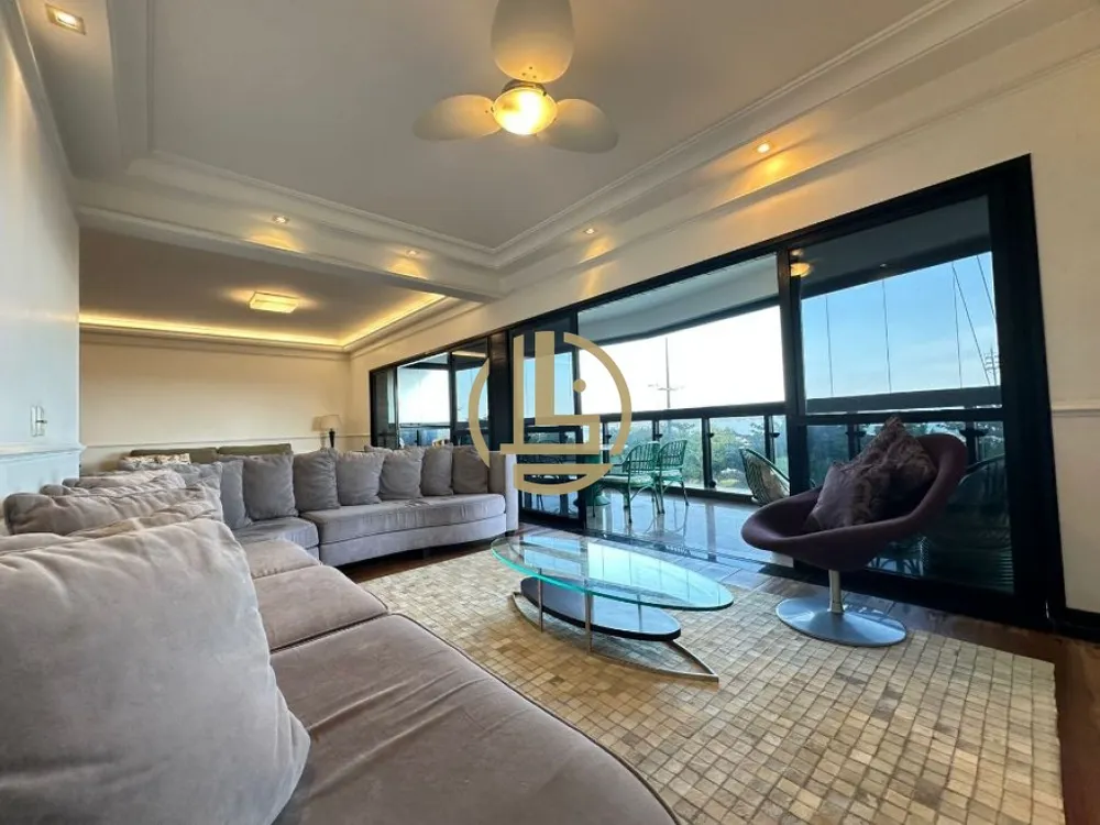 Apartamento, 3 quartos, 252 m² - Foto 2