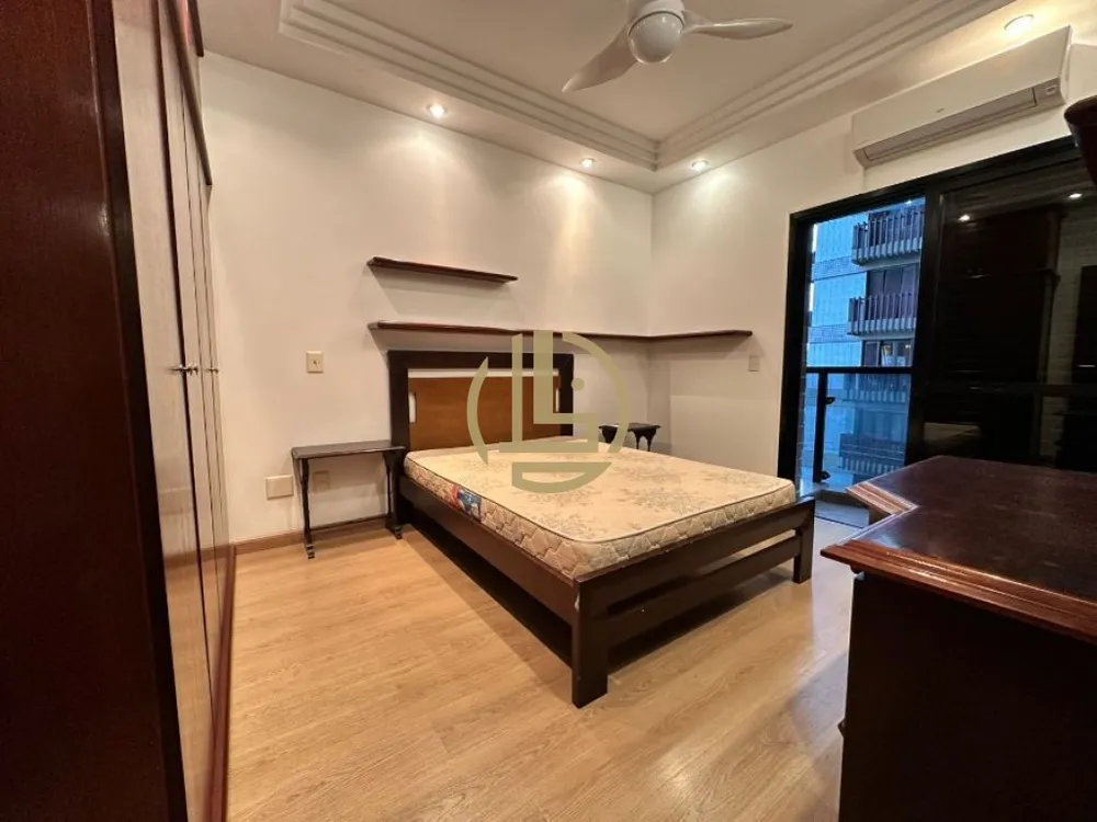 Apartamento, 3 quartos, 252 m² - Foto 13