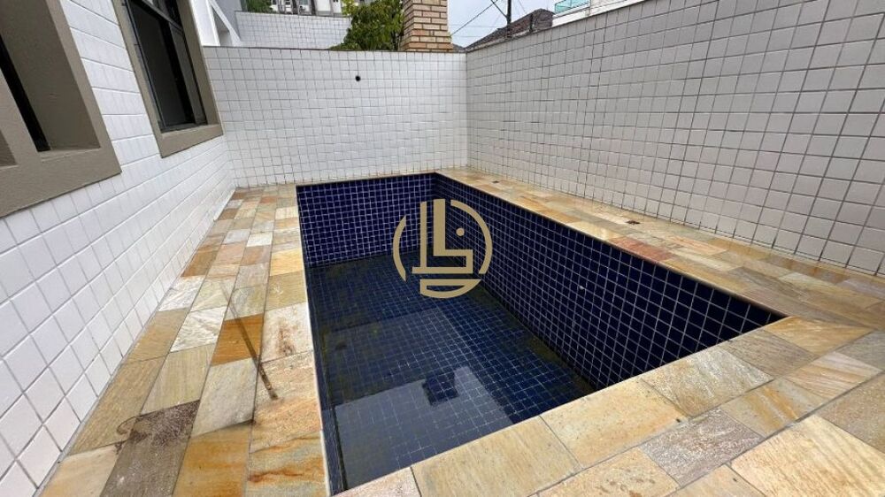 Casa à venda com 3 quartos, 140m² - Foto 2