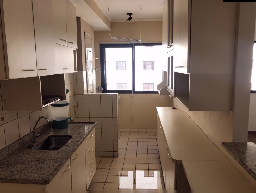 Apartamento à venda com 2 quartos, 56m² - Foto 4