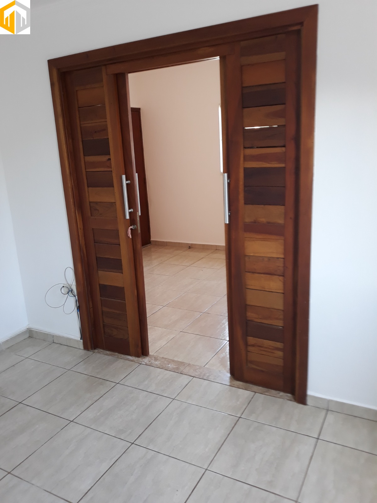 Casa à venda com 3 quartos, 70m² - Foto 13