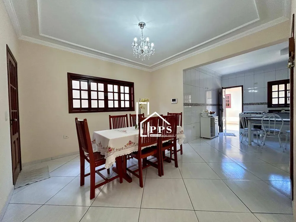Casa, 4 quartos, 278 m² - Foto 3