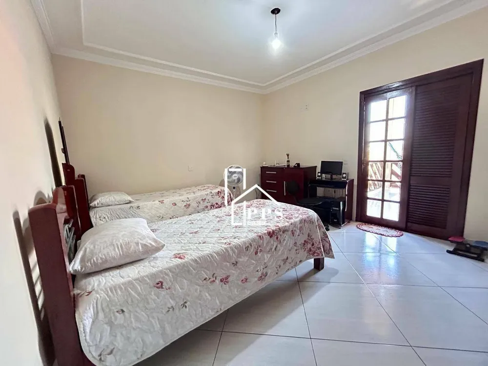 Casa, 4 quartos, 278 m² - Foto 10