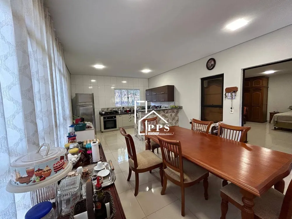 Chácara, 3 quartos, 2477 m² - Foto 9