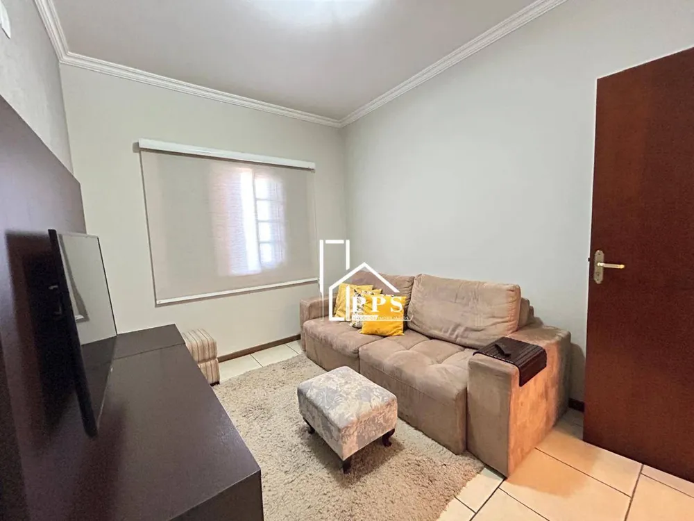 Casa, 3 quartos, 181 m² - Foto 1