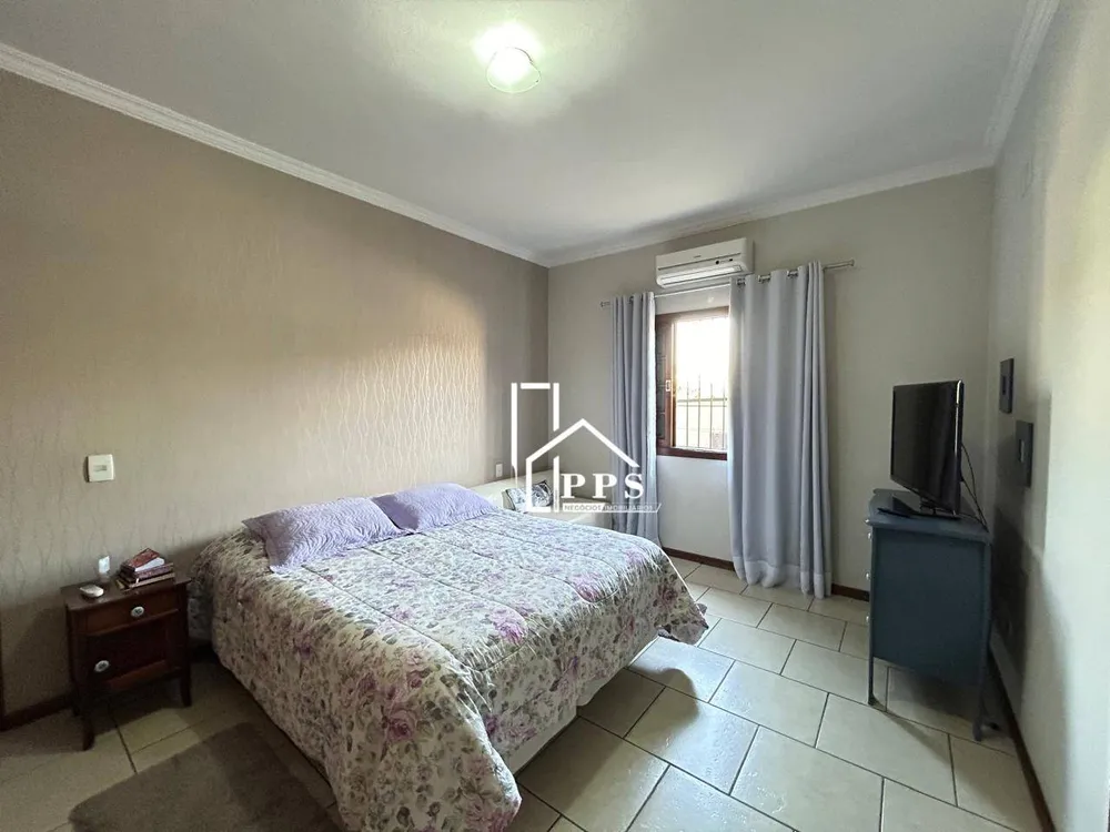 Casa, 3 quartos, 181 m² - Foto 2