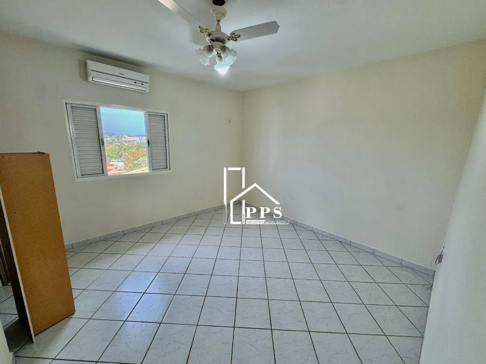 Casa, 3 quartos, 248 m² - Foto 12