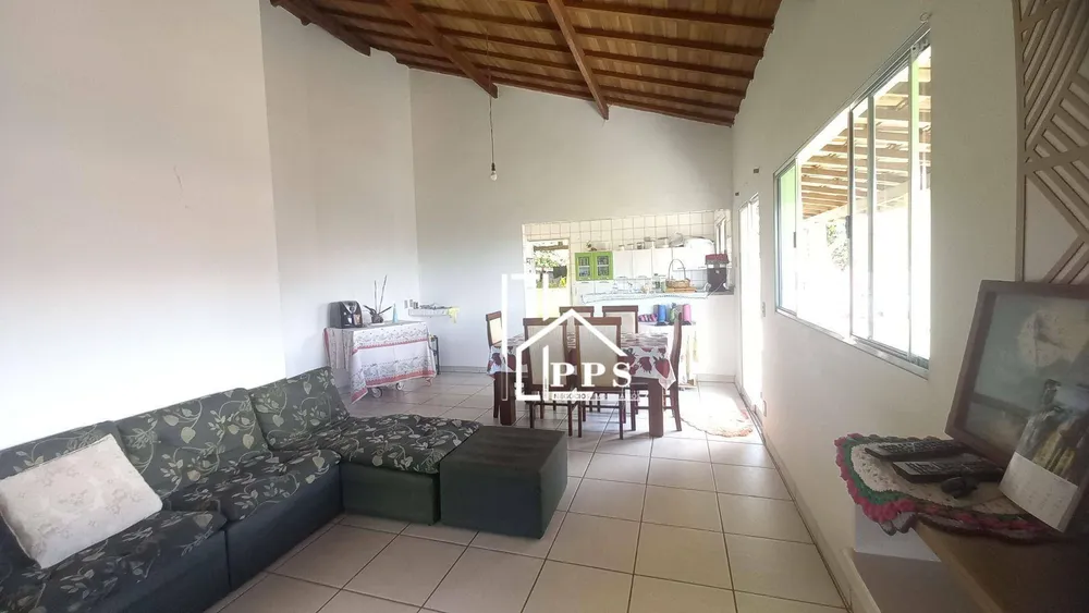 Casa, 3 quartos, 161 m² - Foto 2