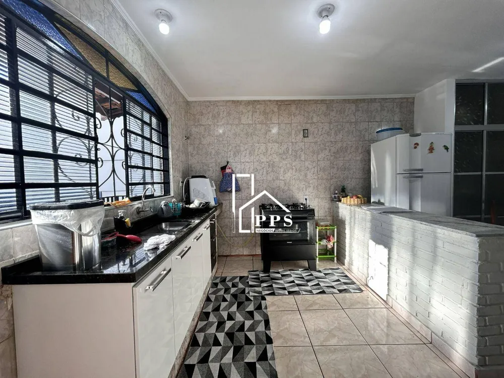 Casa, 3 quartos, 178 m² - Foto 4