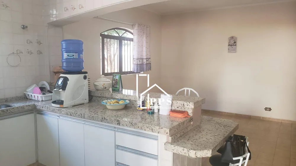 Casa, 3 quartos, 208 m² - Foto 1