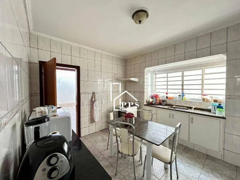 Casa, 3 quartos, 197 m² - Foto 2