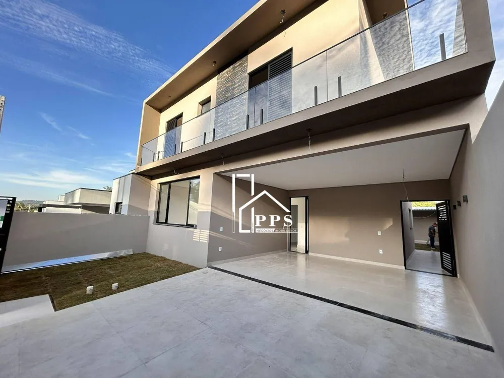 Casa, 3 quartos, 229 m² - Foto 1