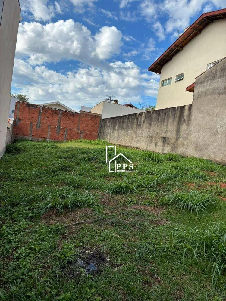 Loteamento e Condomínio, 250 m² - Foto 1
