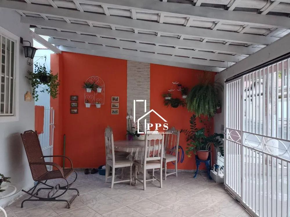 Casa, 3 quartos, 135 m² - Foto 2