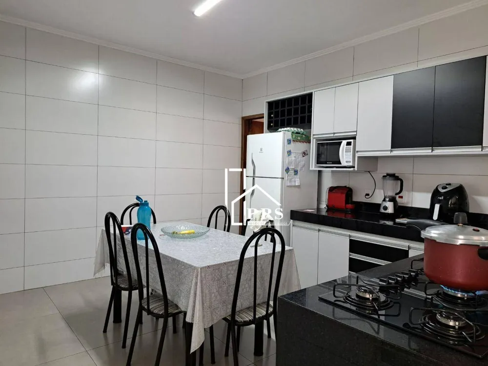 Casa, 2 quartos, 158 m² - Foto 1