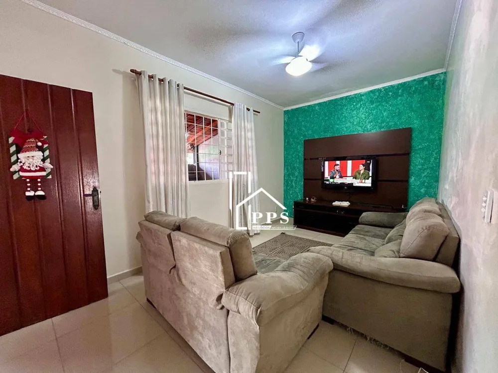 Casa, 3 quartos, 166 m² - Foto 2