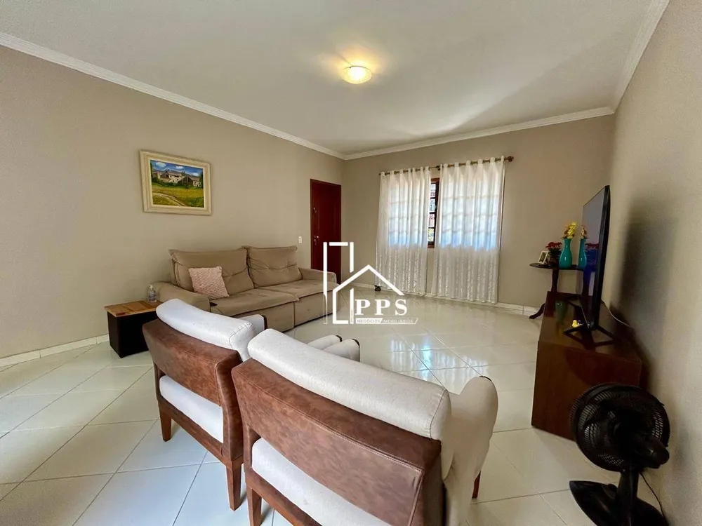 Casa, 3 quartos, 220 m² - Foto 4