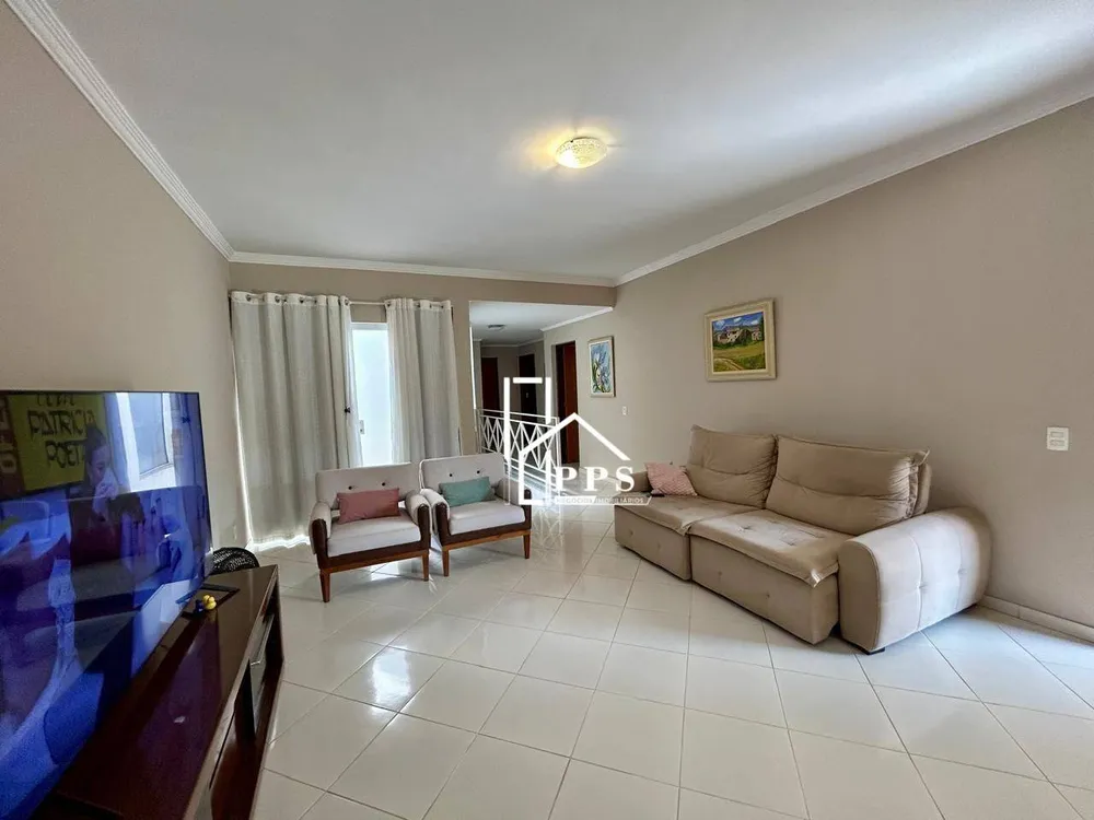Casa, 3 quartos, 220 m² - Foto 2